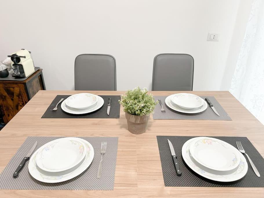 サヴォーナFree Parking - Elegante Casa Con Wifi -Smarttvアパートメント エクステリア 写真